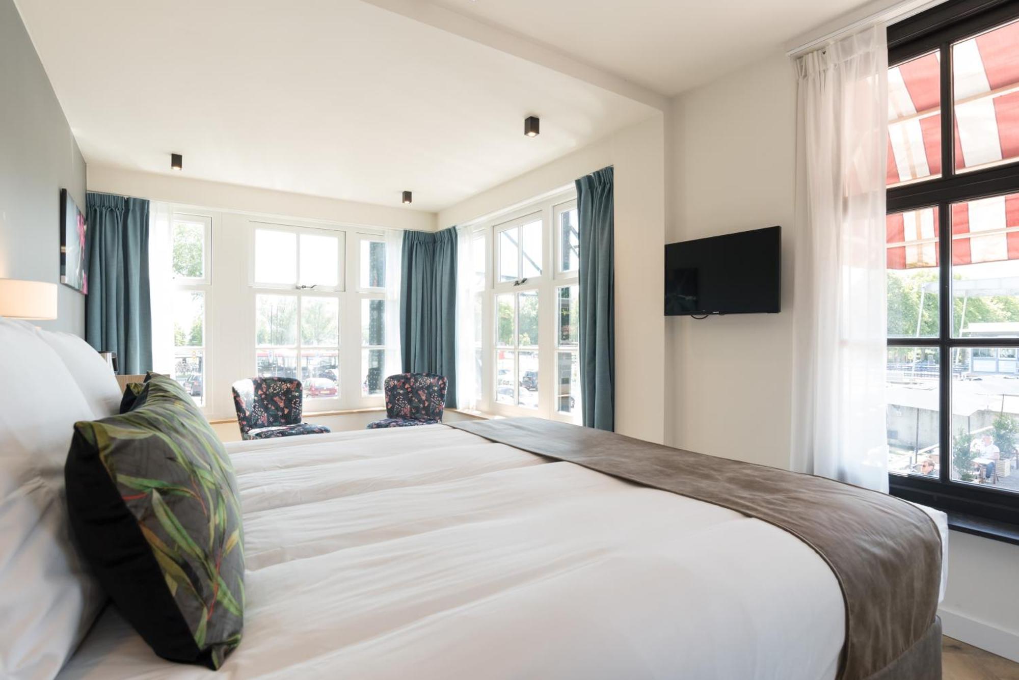 Hof Van Holland Hotel إدام المظهر الخارجي الصورة